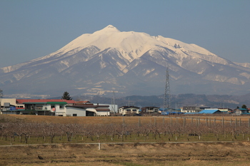 岩木山2012.4.21.JPG