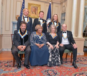 The_2016_Kennedy_Center_Honorees_Pose_for_a_Photo_(31289768961).jpg